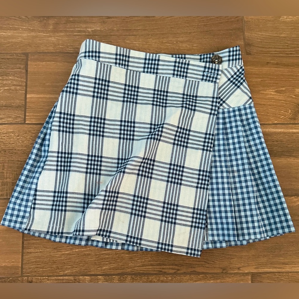 Urban Outfitters Wrap Around Blue Plaid Skirt Women’s Size Small